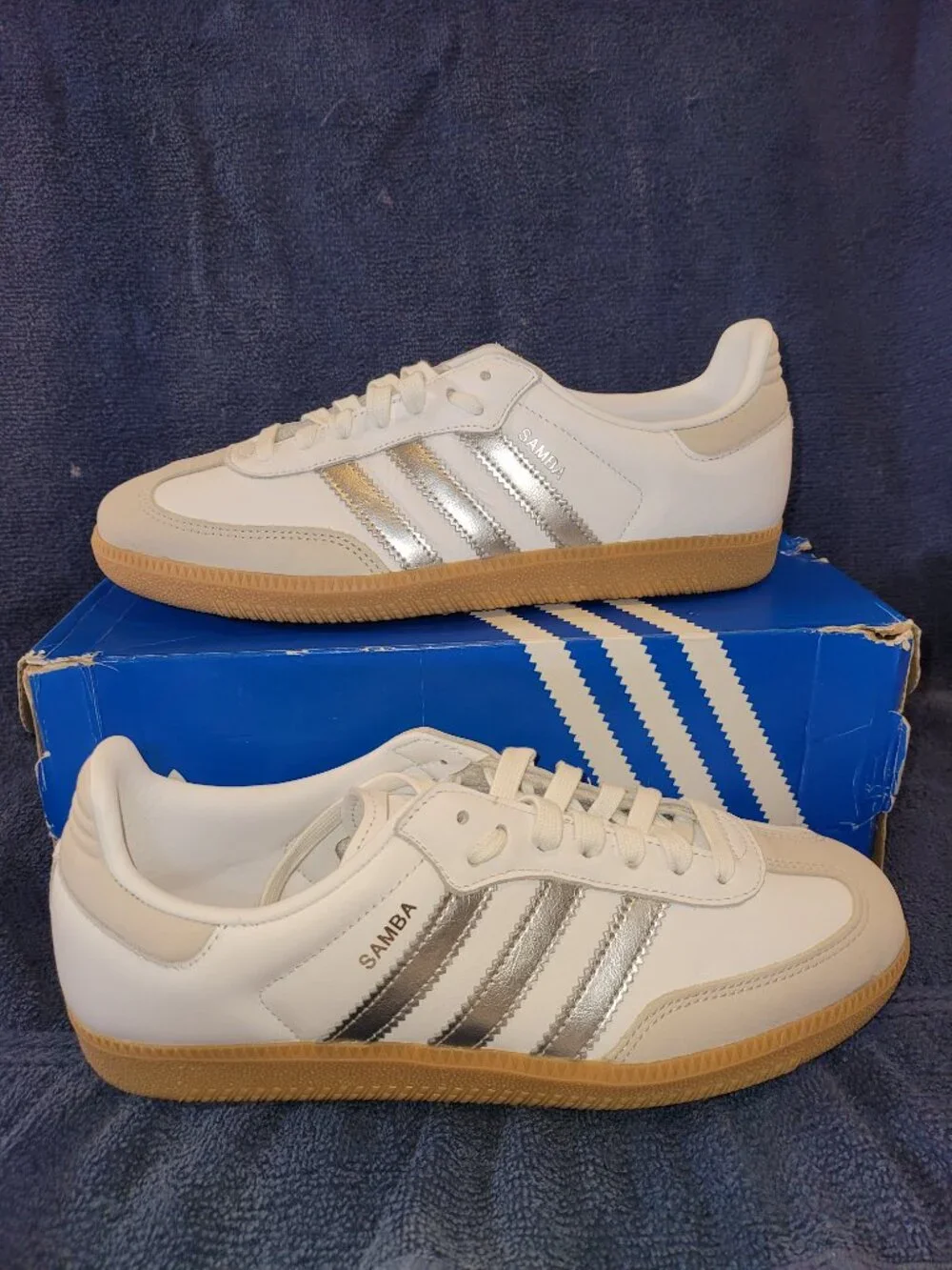 Adidas Samba🚺Women's Size 9 OG White Silver Metallic Grey Tan Sneakers JI2725 - Picture 2 of 16